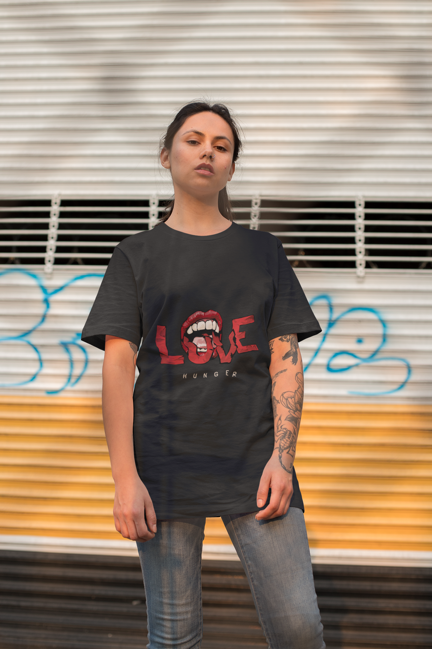 HUNGRY FOR LOVE UNISEX OVERSIZE T-SHIRT